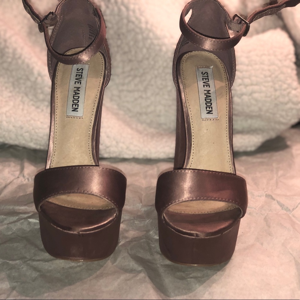 Sateen Steve Madden pumps